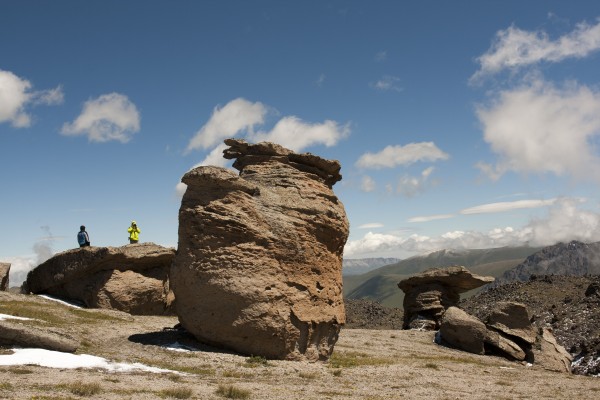 Каменные истуканы Эльбруса.